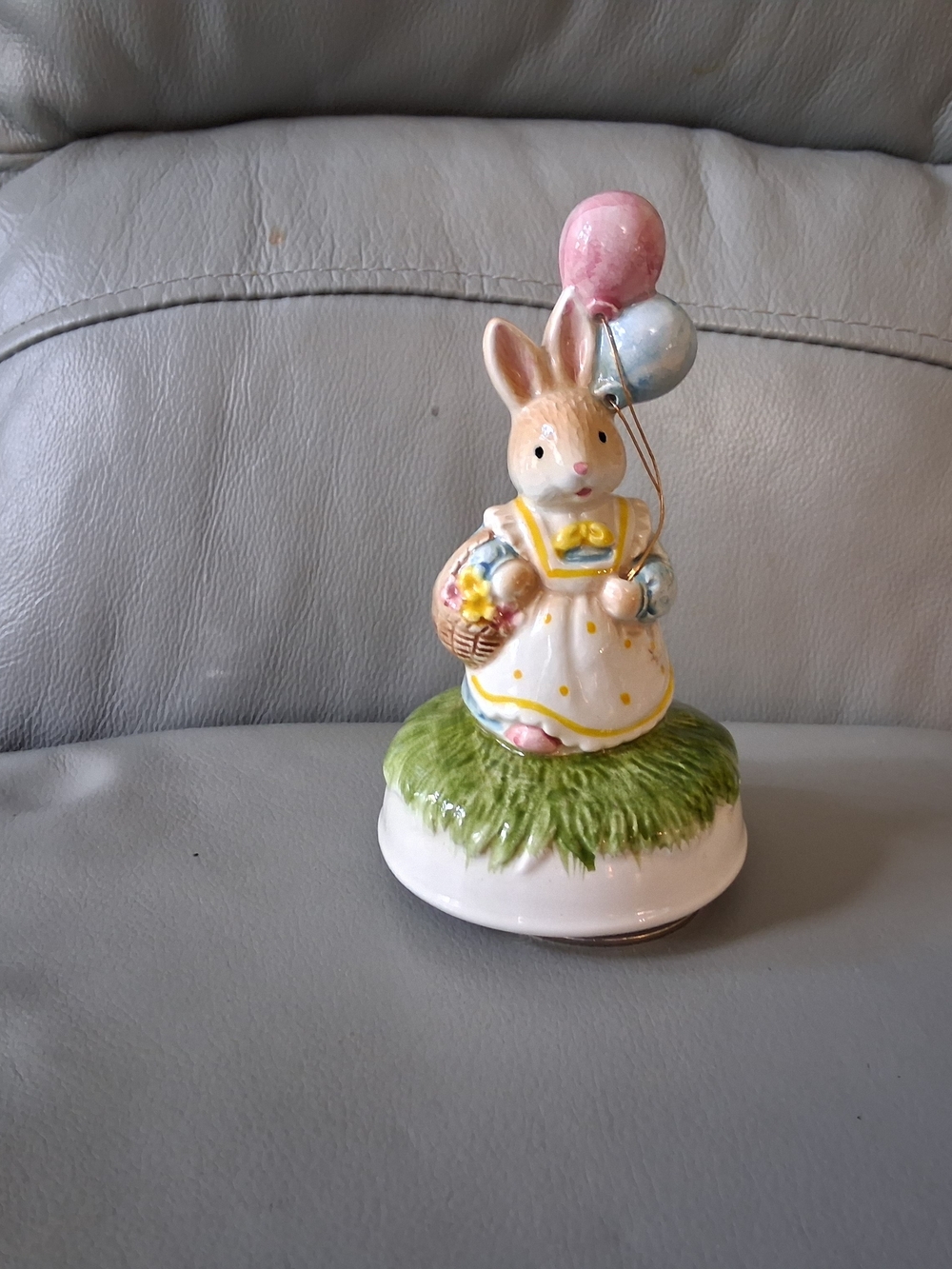 Vintage Lefton Easter Bunny Rotating Music Box